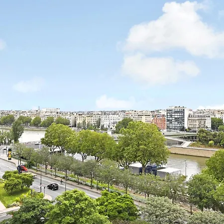 Seine & Eiffel Flat Ac Apartment *