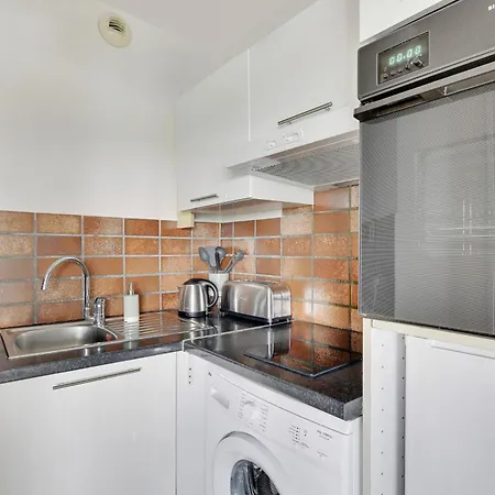 Seine & Eiffel Flat Ac Апартаменты Париж