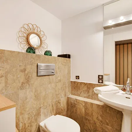 Seine & Eiffel Flat Ac Апартаменты
